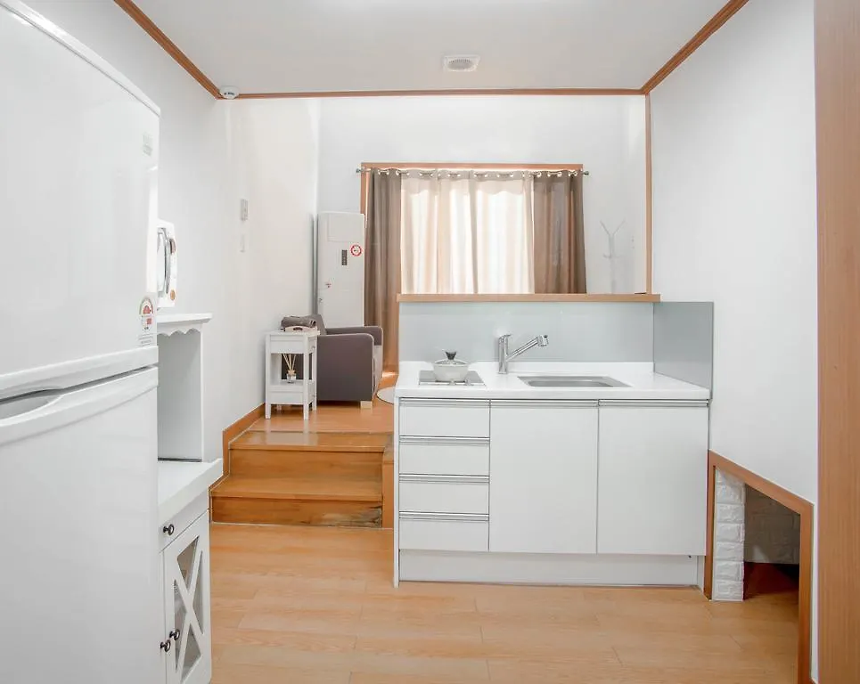 Jeju Nolmung Villa 0*,